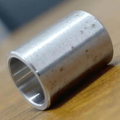 Tool and media contact in metal machining